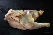 InterBio viande, Demi Poulet sous barquette filmée (~800gr); 9,35 € / kg InterBio viande, Demi Poulet sous barquette filmée (~800gr); 9,35 € / kg